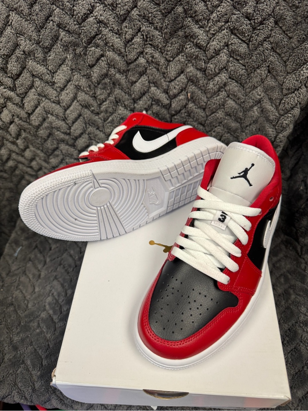 Jordan 1 Low Chicago Flip